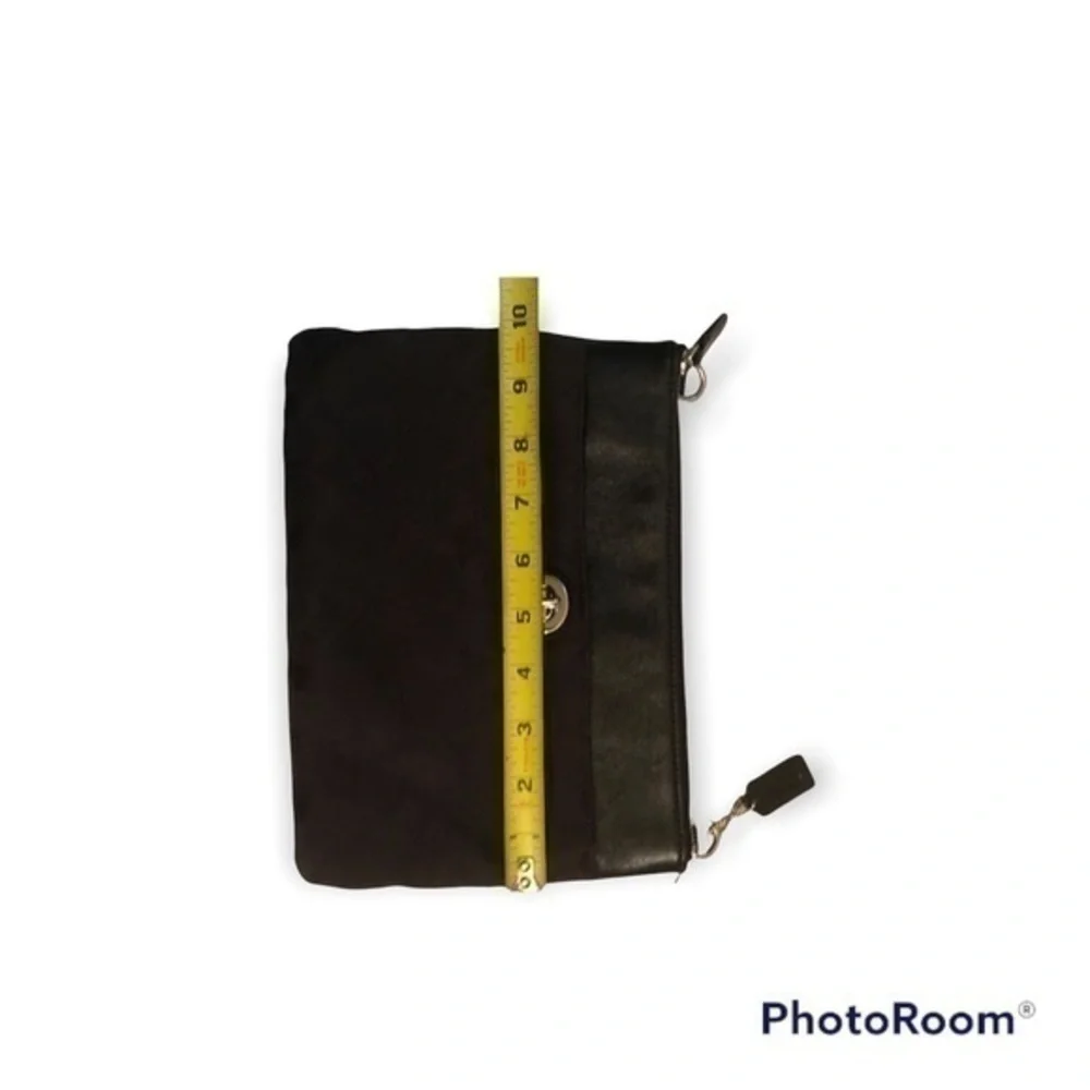 Coach black signature c turnlock clutch